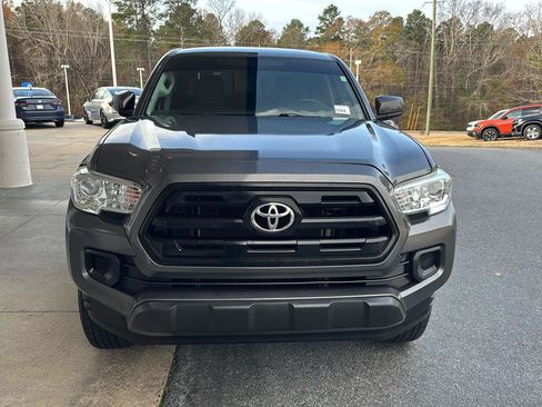 Used 2017 Toyota Tacoma SR5 image 7