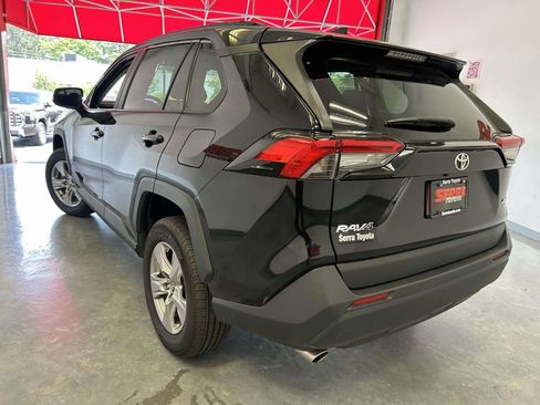 Used 2025 Toyota RAV4 XLE FWD image 5