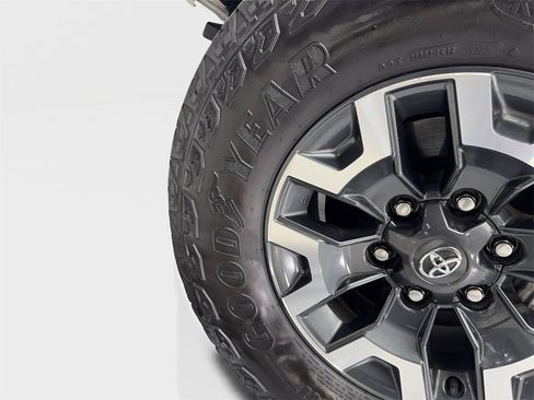 Used 2023 Toyota Tacoma 4x4 Double Cab image 86