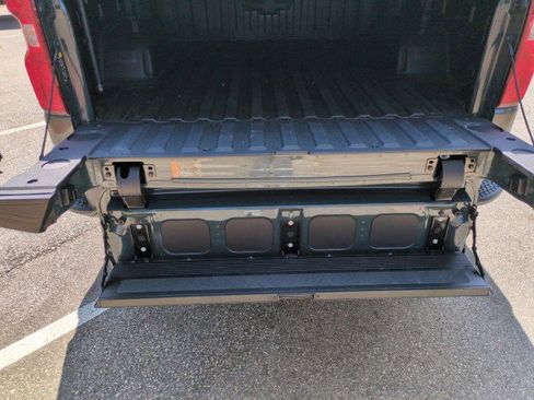 Used 2025 Chevrolet Silverado 1500 ZR2 w/ Technology Package image 42