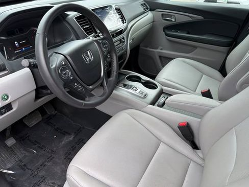 Certified 2023 Honda Ridgeline RTL image 11