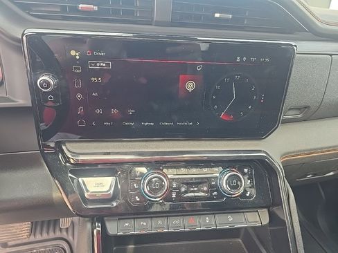 Used 2023 GMC Sierra 1500 AT4 w/ AT4 Premium Package image 16