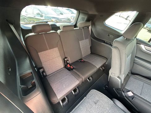 New 2026 GMC Acadia Elevation image 35