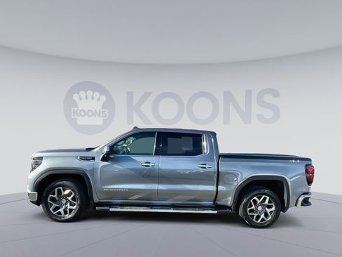 Used 2023 GMC Sierra 1500 SLT w/ SLT Premium Package image 2