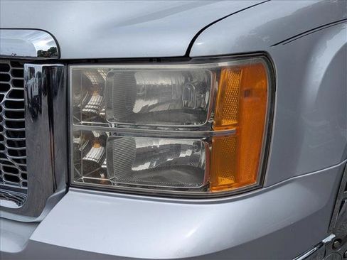 Used 2012 GMC Sierra 1500 SLE RWD image 2