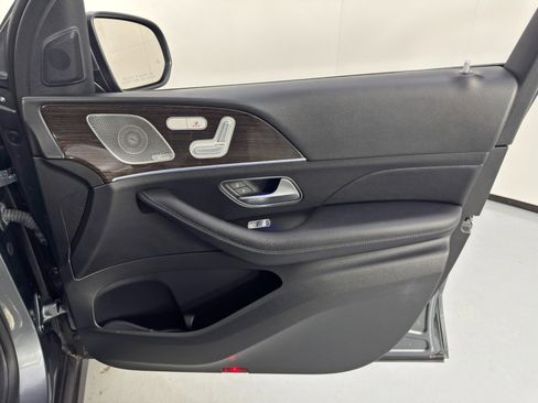 Used 2021 Mercedes-Benz GLE 350 w/ Premium Package image 48