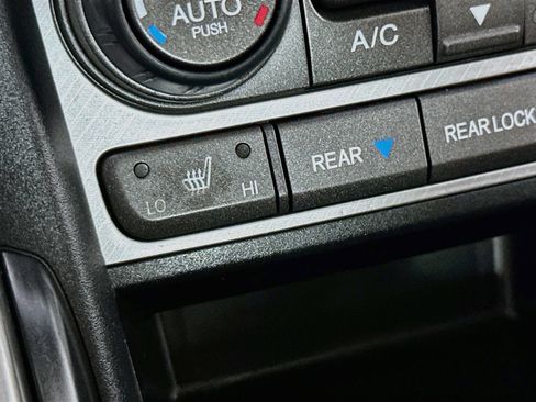 Used 2012 Honda Pilot Touring image 21