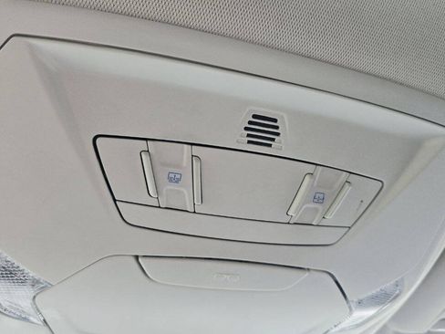 Used 2019 Ford Escape Titanium AWD/4WD image 30