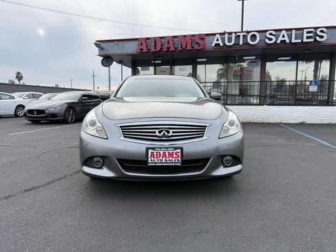Used 2011 INFINITI G37 Journey w/ Premium Pkg image 8