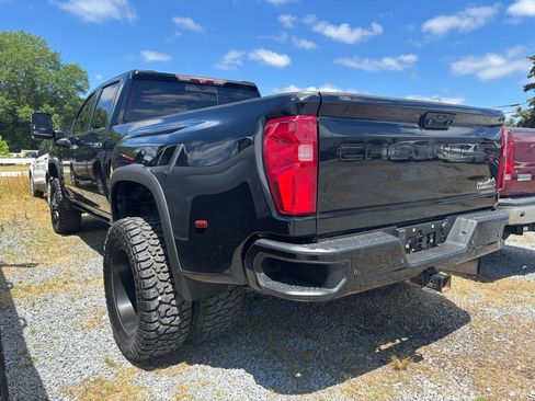 Used 2020 Chevrolet Silverado 3500 High Country AWD/4WD image 2