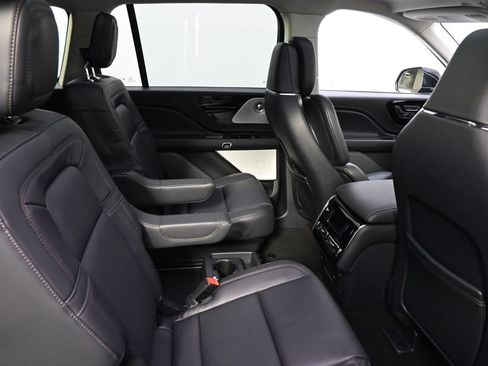 New 2026 Lincoln Aviator Reserve AWD/4WD image 17