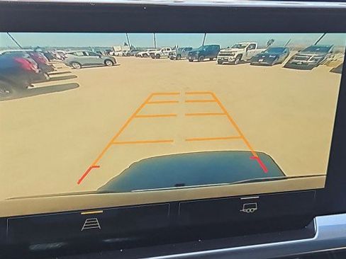 Used 2022 Chevrolet Silverado 1500 LT image 15