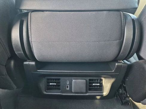 Used 2025 Chevrolet Silverado 1500 LT RWD image 16