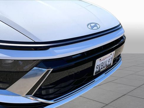 Used 2026 Hyundai Sonata SEL FWD image 29