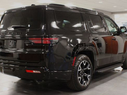 New 2025 Jeep Wagoneer Series II image 5