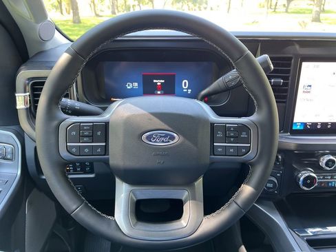 New 2026 Ford F250 Lariat w/ FX4 Off-Road Package image 17