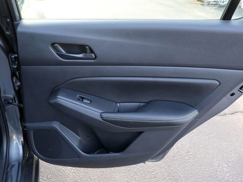 Used 2025 Nissan Altima 2.5 SV FWD image 18