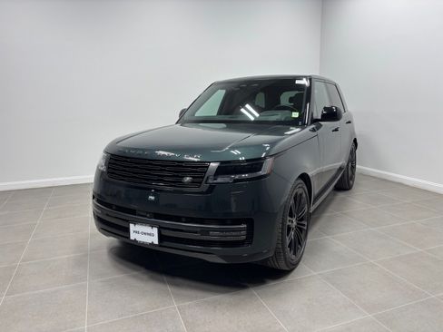 Used 2024 Land Rover Range Rover SE AWD/4WD image 2