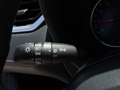 Used 2019 Toyota RAV4 XLE w/ All Weather Liner Package FWD image 37