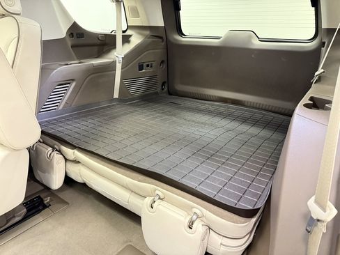 Used 2022 GMC Yukon Denali w/ Max Trailering Package image 23