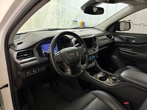 Used 2022 GMC Acadia AT4 w/ GMC Pro Grade Package AWD/4WD image 45