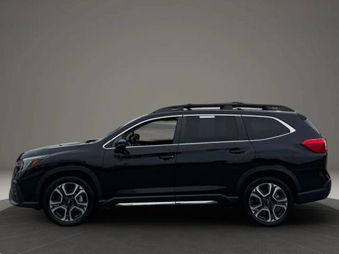 Used 2023 Subaru Ascent Limited AWD/4WD image 2