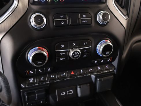 Used 2022 GMC Sierra 2500 Denali image 7