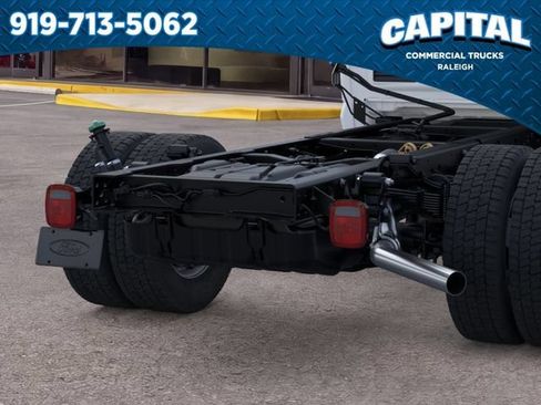 New 2026 Ford F550 4x4 Supercab Super Duty image 23