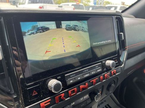 Certified 2025 Nissan Frontier PRO-4X AWD/4WD image 17