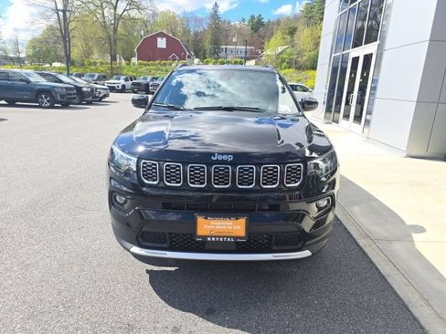 Certified 2025 Jeep Compass Limited AWD/4WD image 2
