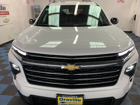 New 2026 Chevrolet Traverse LT image 7