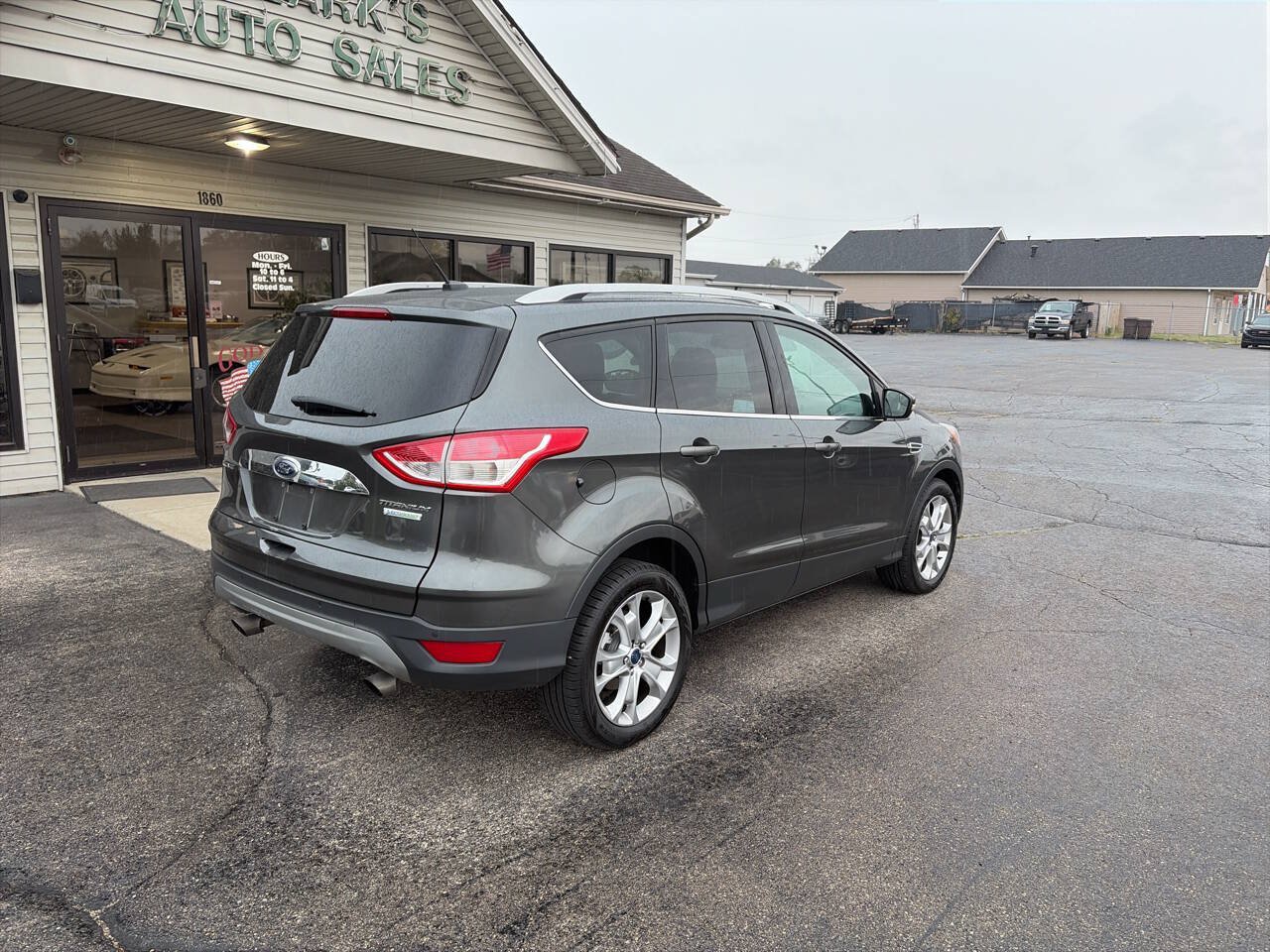 Used 2016 Ford Escape Titanium FWD image 2