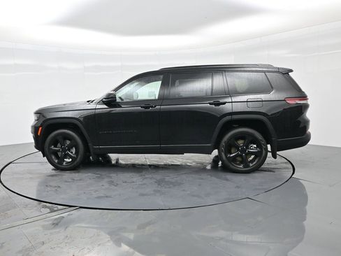 New 2025 Jeep Grand Cherokee L Limited w/ Black Appearance Package image 5
