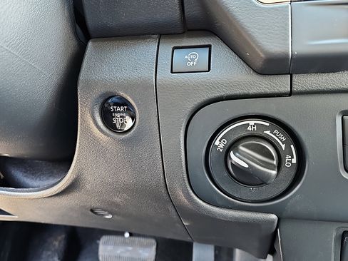 New 2026 Nissan Frontier SV w/ SV Convenience Package image 15