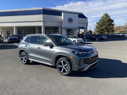 New 2026 Volkswagen Tiguan SE AWD/4WD image 1