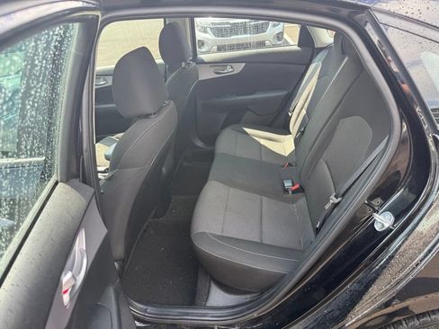 Used 2023 Kia Forte LXS FWD image 10