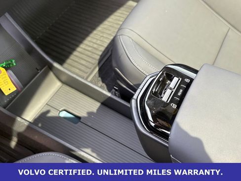 Certified 2025 Volvo EX30 Plus w/ Protection Package Premier AWD/4WD image 18