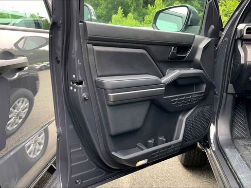 New 2025 Toyota Tacoma SR5 image 10