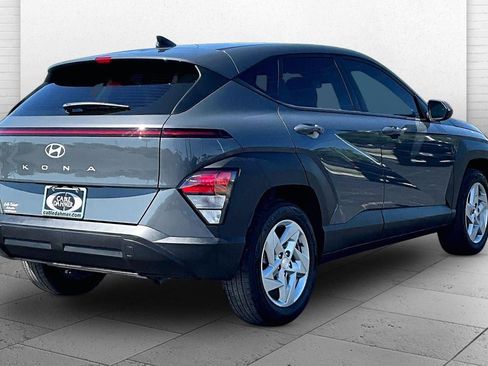 Used 2025 Hyundai Kona SE FWD image 13