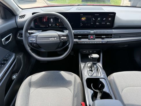 Used 2025 Kia K4 FWD image 15