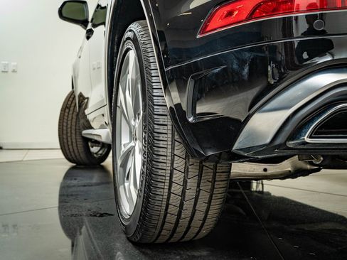 Used 2023 Audi Q5 2.0T Premium Plus w/ Premium Plus Package image 41