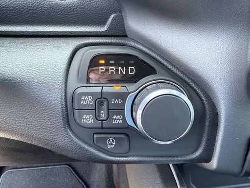 New 2026 RAM 1500 4x4 Crew Cab image 27