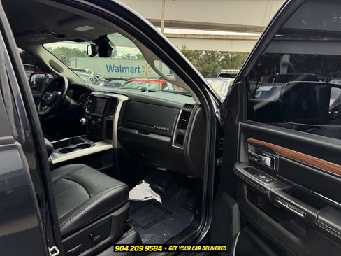 Used 2017 RAM 1500 Laramie w/ Convenience Group AWD/4WD image 33