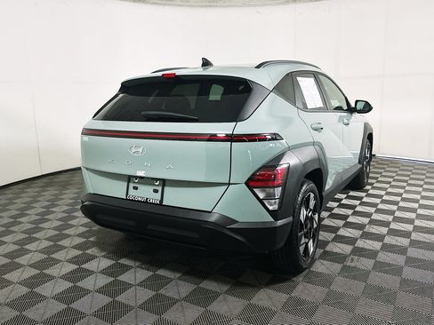 Used 2025 Hyundai Kona SEL FWD image 3