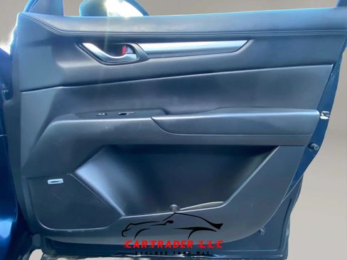 Used 2018 MAZDA CX-5 Touring w/ Preferred Equipment Package AWD/4WD image 19