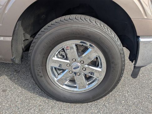 Used 2023 Ford F150 XLT image 11