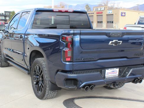 Used 2022 Chevrolet Silverado 1500 High Country w/ High Country Premium Package image 28