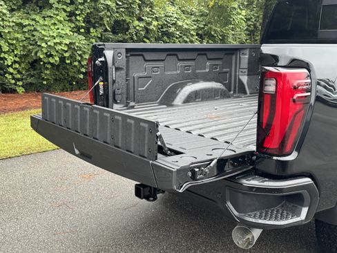 New 2026 GMC Sierra 2500 Denali Ultimate image 10