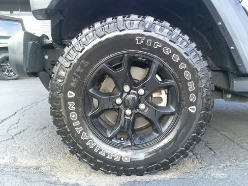 Used 2021 Jeep Wrangler Unlimited Sport image 12