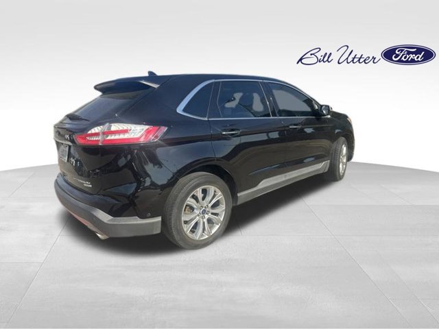 Used 2020 Ford Edge Titanium w/ Equipment Group 301A FWD image 4